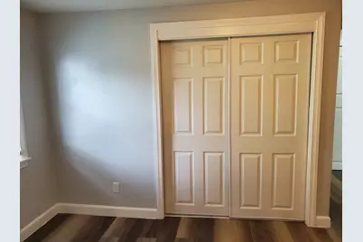 725 Bay St, Springfield, MA 01109 - Photo 12