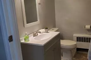725 Bay St, Springfield, MA 01109 - Photo 6