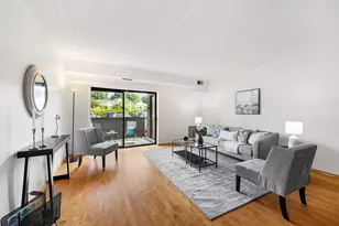 289 Elm St, Medford, MA 02155 - Photo 2