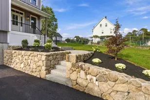 25 Cox St, Hudson, MA 01749 - Photo 4
