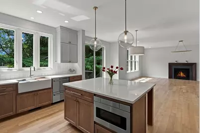 29 Cox Street, Hudson, MA 01749 - Photo 4