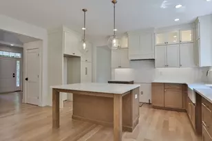 29 Cox St, Hudson, MA 01749 - Photo 8