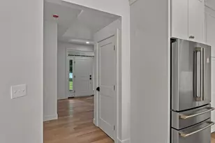 29 Cox St, Hudson, MA 01749 - Photo 8