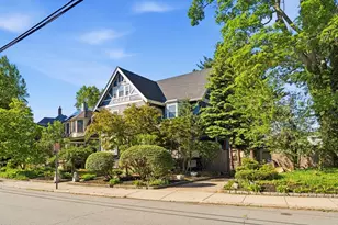 9 Grove St, Medford, MA 02155 - Photo 2