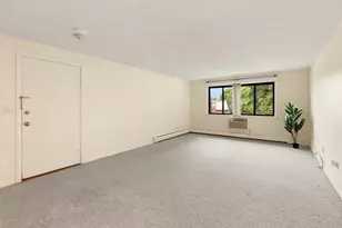 5 Hallmark Gdns, Burlington, MA 01803 - Photo 10