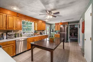 7 Westland Dr, Spencer, MA 01562 - Photo 14