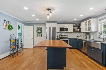 184 Regan St, Gardner, MA 01440 - Photo 8