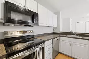 30 Franklin St, Malden, MA 02148 - Photo 6