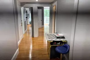 71 Hewlett St, Boston, MA 02131 - Photo 8