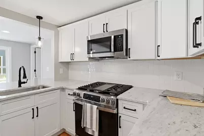 208 N Elm St, Northampton, MA 01060 - Photo 10