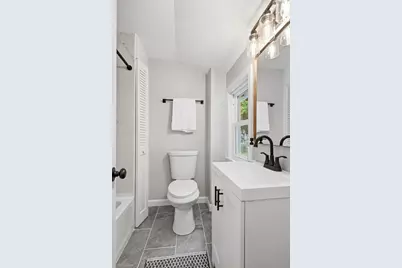208 N Elm St, Northampton, MA 01060 - Photo 10