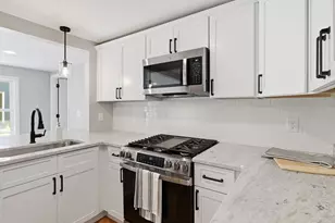 208 N Elm St, Northampton, MA 01060 - Photo 4