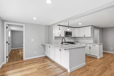 208 N Elm St, Northampton, MA 01060 - Photo 4