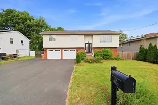 128 Swan Ave, Ludlow, MA 01056 - Photo 2