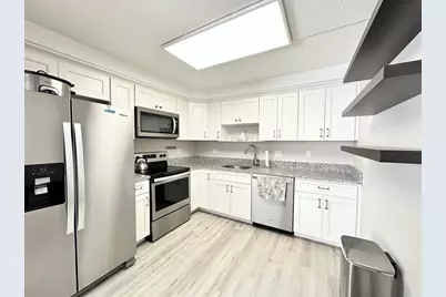 200 Cove Way #720, Quincy, MA 02169 - Photo 1