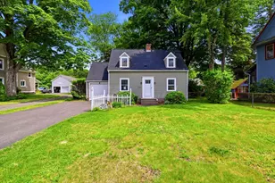 43 Elm St, East Longmeadow, MA 01028 - Photo 2