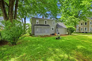 43 Elm St, East Longmeadow, MA 01028 - Photo 8
