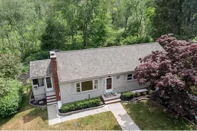 414 Grove St, Reading, MA 01867 - Photo 6