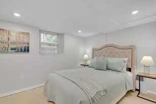 12 Shepard St, Cambridge, MA 02138 - Photo 10