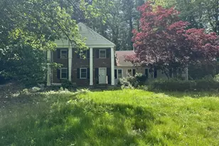 8 Pennock Rd, Chelmsford, MA 01824 - Photo 2