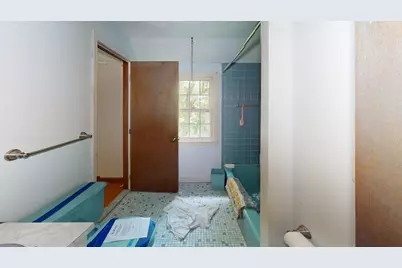 8 Pennock Rd, Chelmsford, MA 01824 - Photo 14