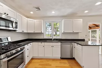 188 Beach Road #16, Salisbury, MA 01952 - Photo 8