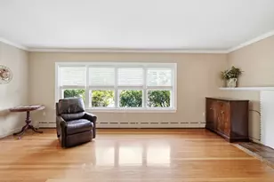 22 Maxdale Rd, Worcester, MA 01602 - Photo 6