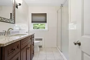 22 Maxdale Rd, Worcester, MA 01602 - Photo 16