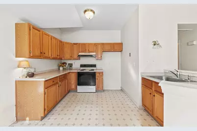 42 Crystal Water #42, East Bridgewater, MA 02333 - Photo 10