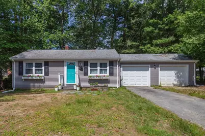 31 Acorn St, Middleborough, MA 02346 - Photo 2