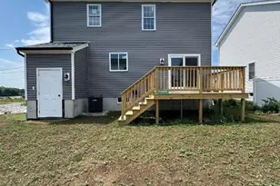 16 Princeton Cir, Fall River, MA 02722 - Photo 4