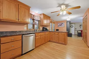 60 Forest View Dr, Millville, MA 01529 - Photo 10