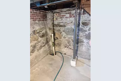 18 Dunham St, Brockton, MA 02302 - Photo 22
