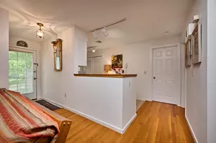 57 Amity Pl, Amherst, MA 01002 - Photo 8