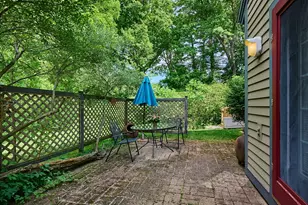 57 Amity Pl, Amherst, MA 01002 - Photo 16