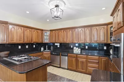 72 Charlemont Street, Newton, MA 02461 - Photo 20