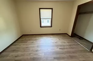 319 Main St, Springfield, MA 01151 - Photo 2