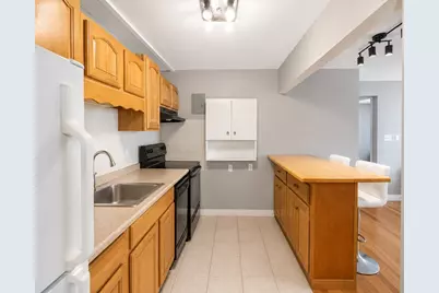 11 Commonwealth Ct #11, Boston, MA 02135 - Photo 14