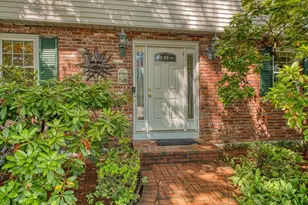 21 Tosca Dr, Brockton, MA 02301 - Photo 2