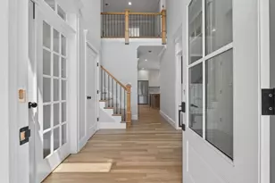 427 Landry Ave, North Attleboro, MA 02760 - Photo 2