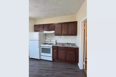838 Western Ave #2L, Lynn, MA 01904 - Photo 4