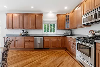 876 Central Ave, Needham, MA 02492 - Photo 8