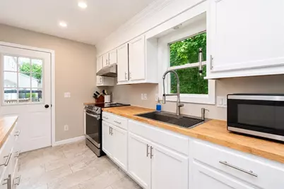 155 Fitch Rd, Clinton, MA 01510 - Photo 8
