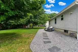 155 Fitch Rd, Clinton, MA 01510 - Photo 4