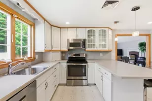 29 Cleveland, Medford, MA 02155 - Photo 10