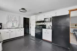 135 Bulat Dr, Springfield, MA 01129 - Photo 10