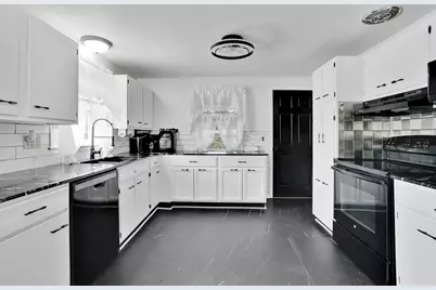 135 Bulat Dr, Springfield, MA 01129 - Photo 12