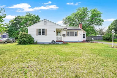 135 Bulat Dr, Springfield, MA 01129 - Photo 1