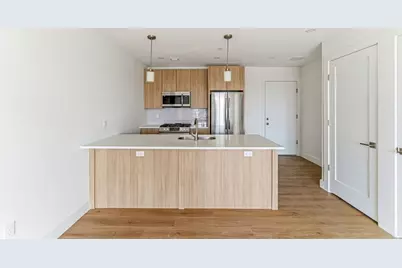 1035 Commonwealth Ave #401, Boston, MA 02215 - Photo 4