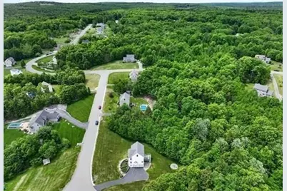 8 Jana, Sandown, NH 03873 - Photo 36
